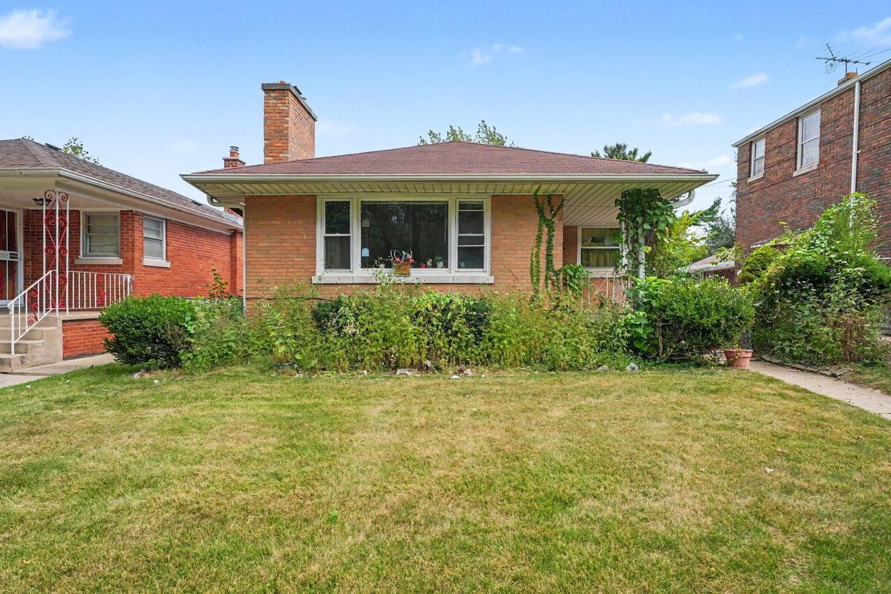 1037 Wentworth Ave., Calumet City, IL 60409