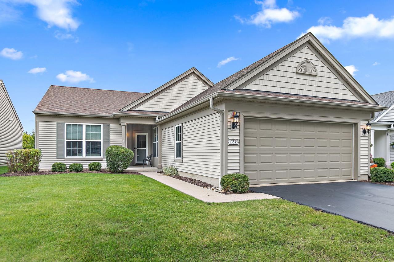 13545 Ivy Dr., Huntley, IL 60142
