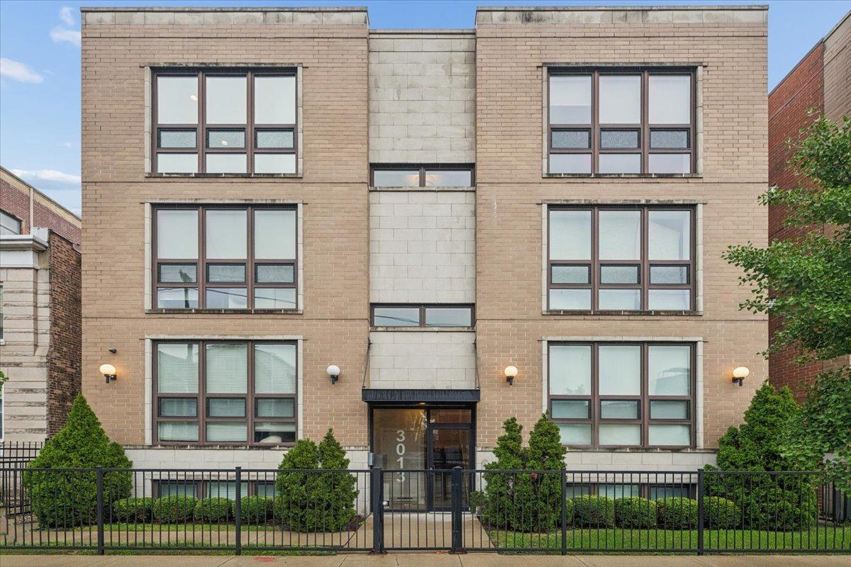 3013 N California Ave. #3N, Chicago, IL 60618