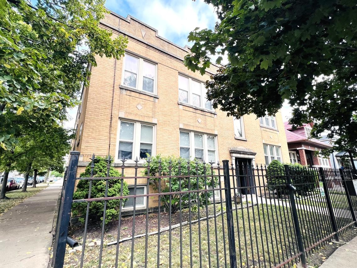 2743 N Lavergne Ave. #2, Chicago, IL 60639