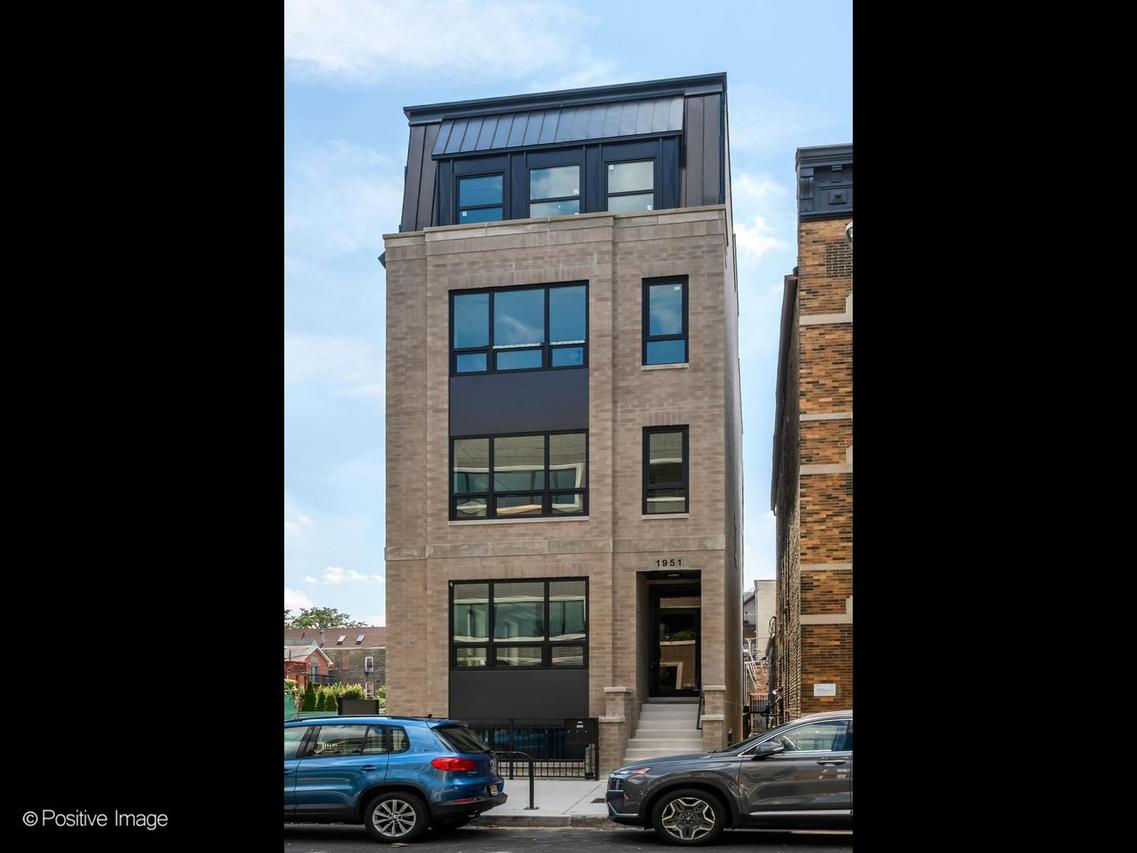 1951 W Dickens Ave. #2, Chicago, IL 60614