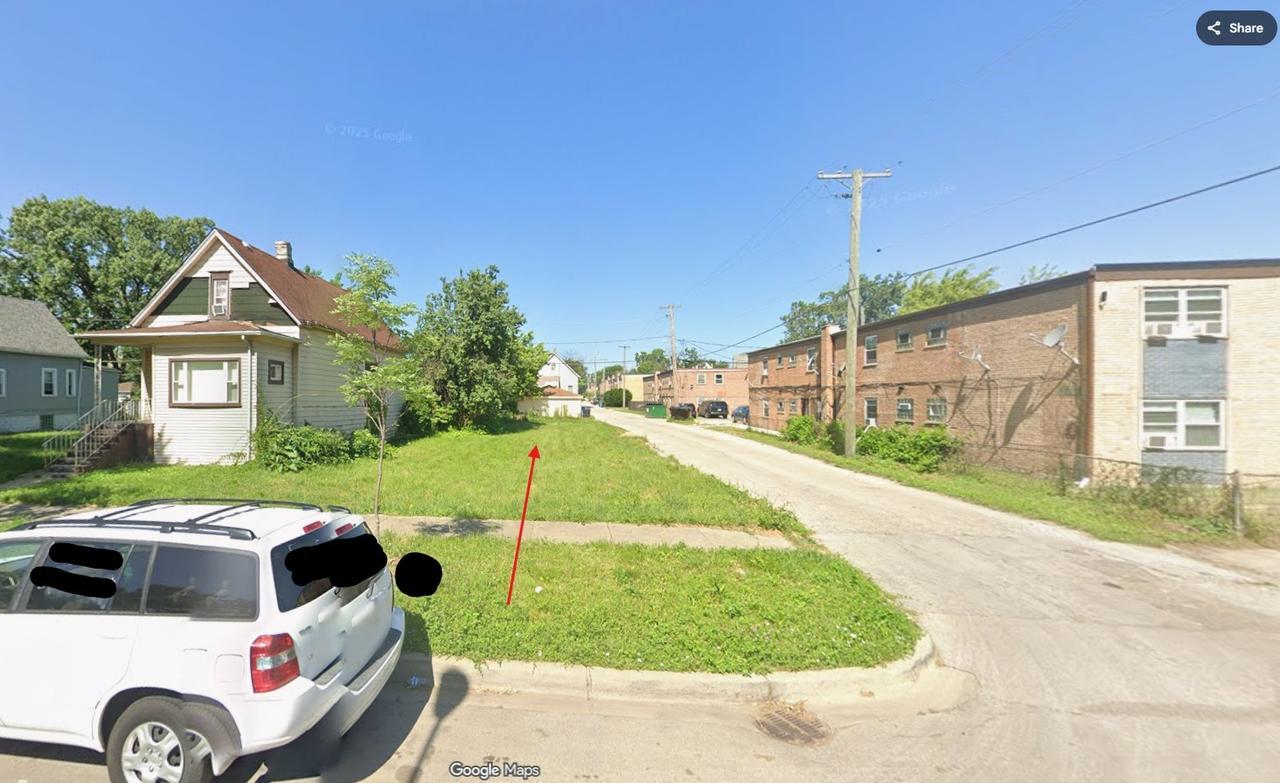 6630 S Hartwell Ave., Chicago, IL 60637