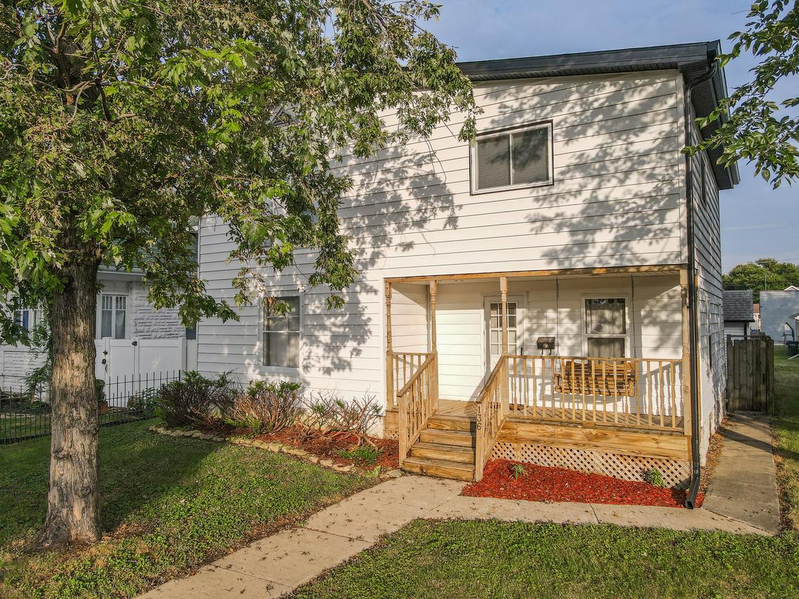 136 N Oak St., Manteno, IL 60950