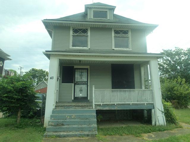 43 S 17th Ave., Maywood, IL 60153