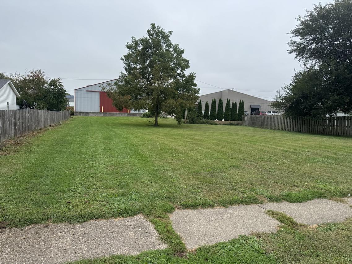 218 N College Ave., Geneseo, IL 61254
