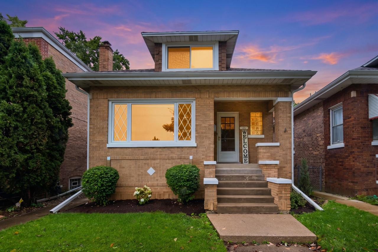 4213 Elm Ave., Brookfield, IL 60513