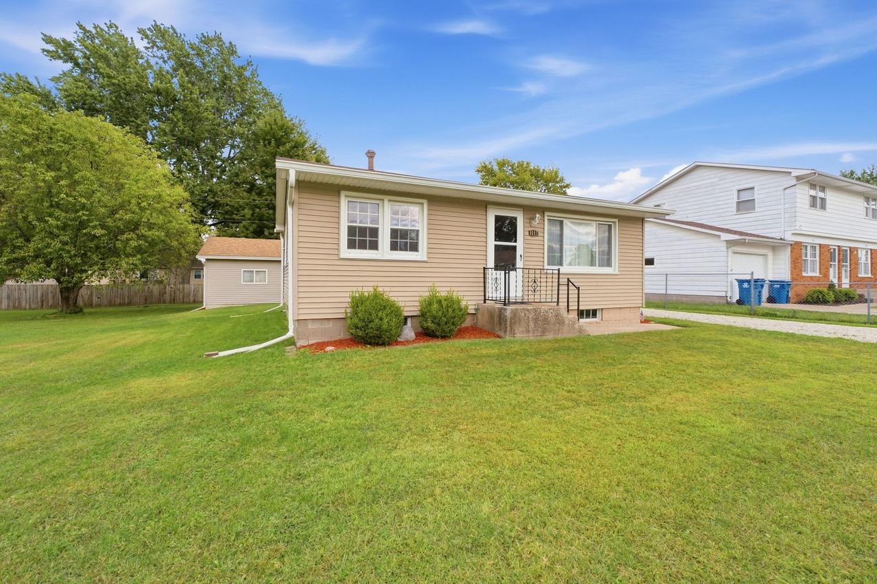 1117 12th St., Silvis, IL 61282