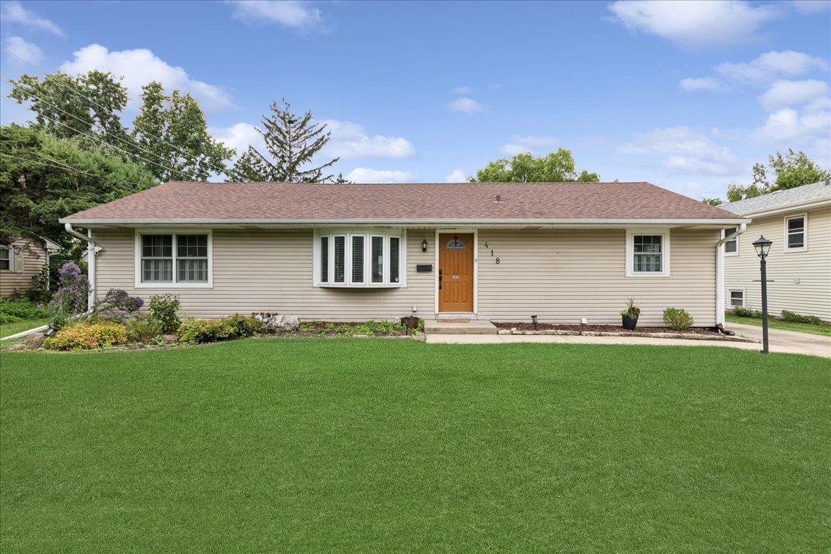418 S Fairfield Ave., Lombard, IL 60148