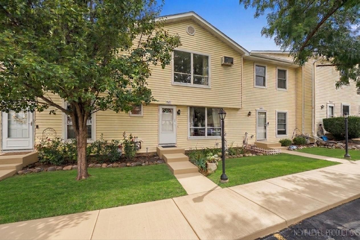 114 Raintree Ct., Aurora, IL 60504