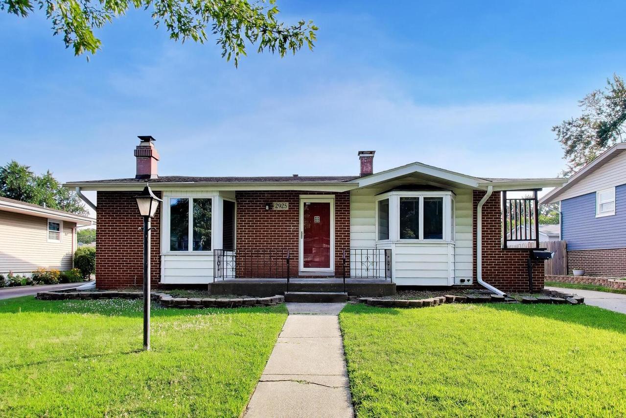 2925 E 188th Pl., Lansing, IL 60438