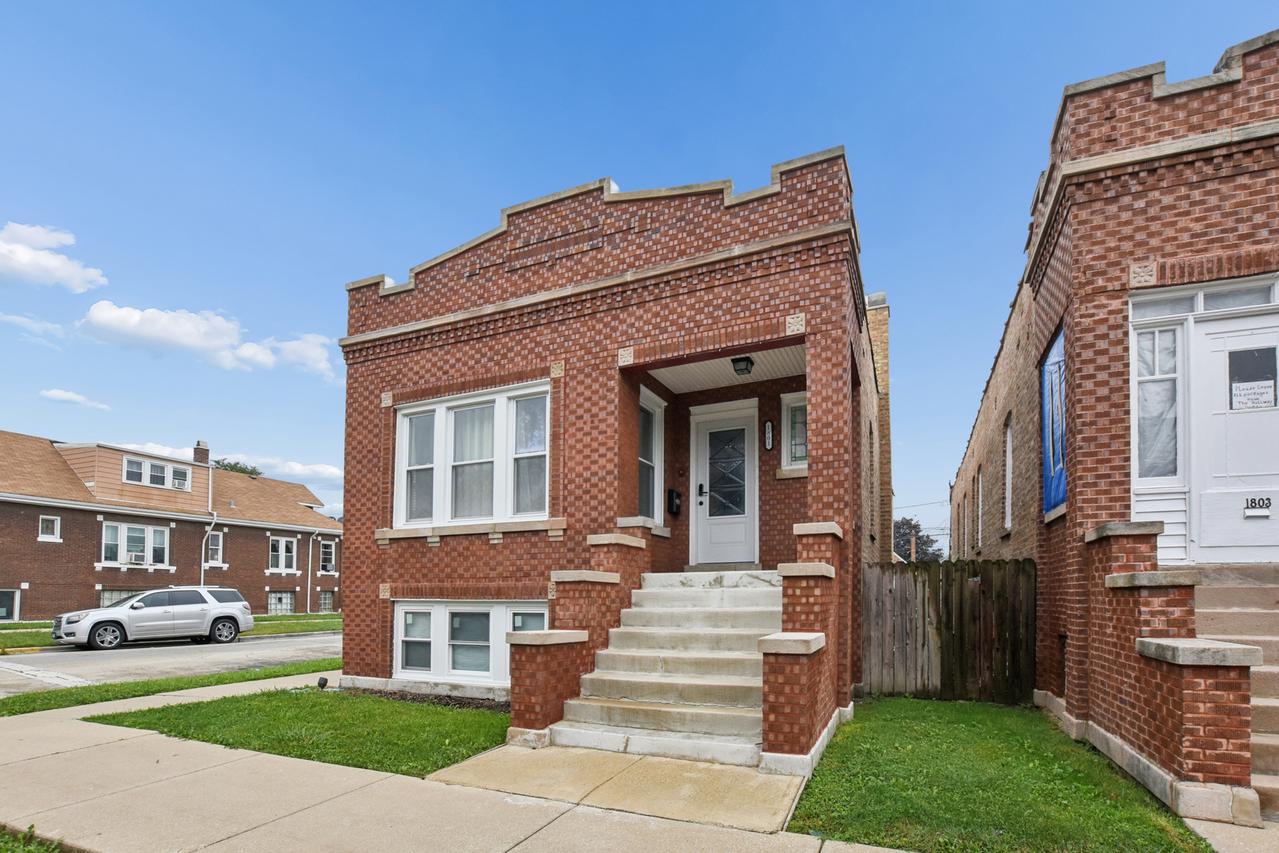 1801 S 58th Ave., Cicero, IL 60804