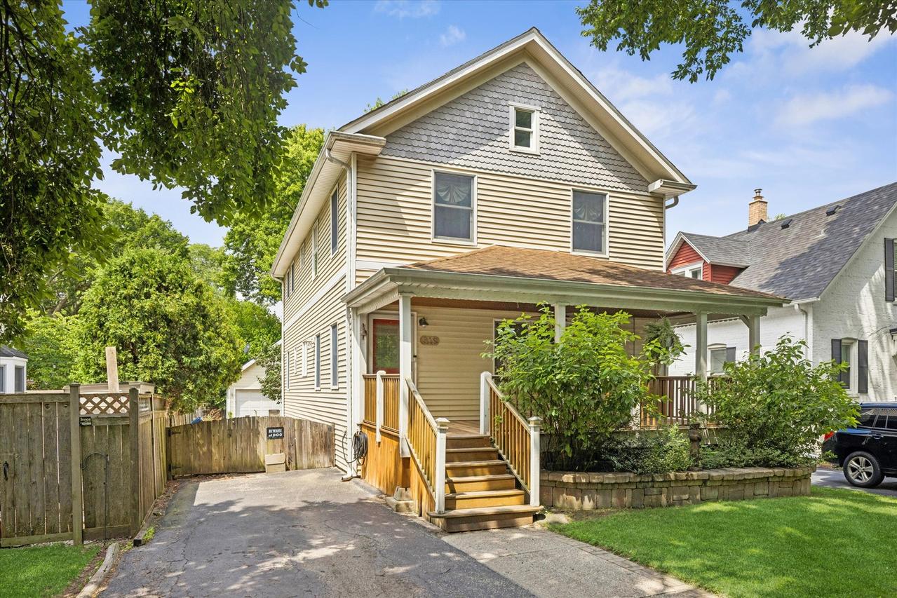 319 Leclaire Ave., Wilmette, IL 60091