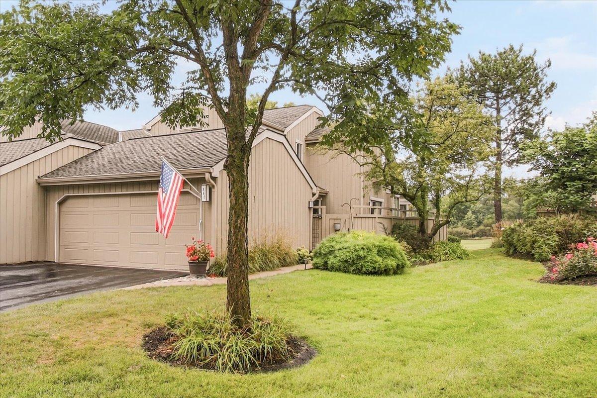 862 Oak Hill Rd. #504, Lake Barrington, IL 60010