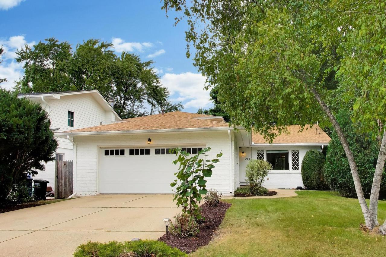 717 Cheever Ave., Geneva, IL 60134