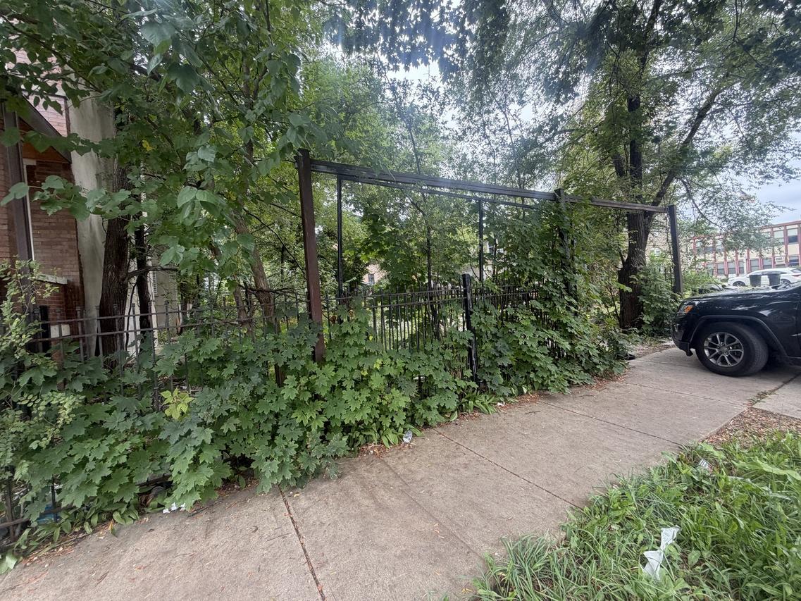 815 S Karlov Ave., Chicago, IL 60624