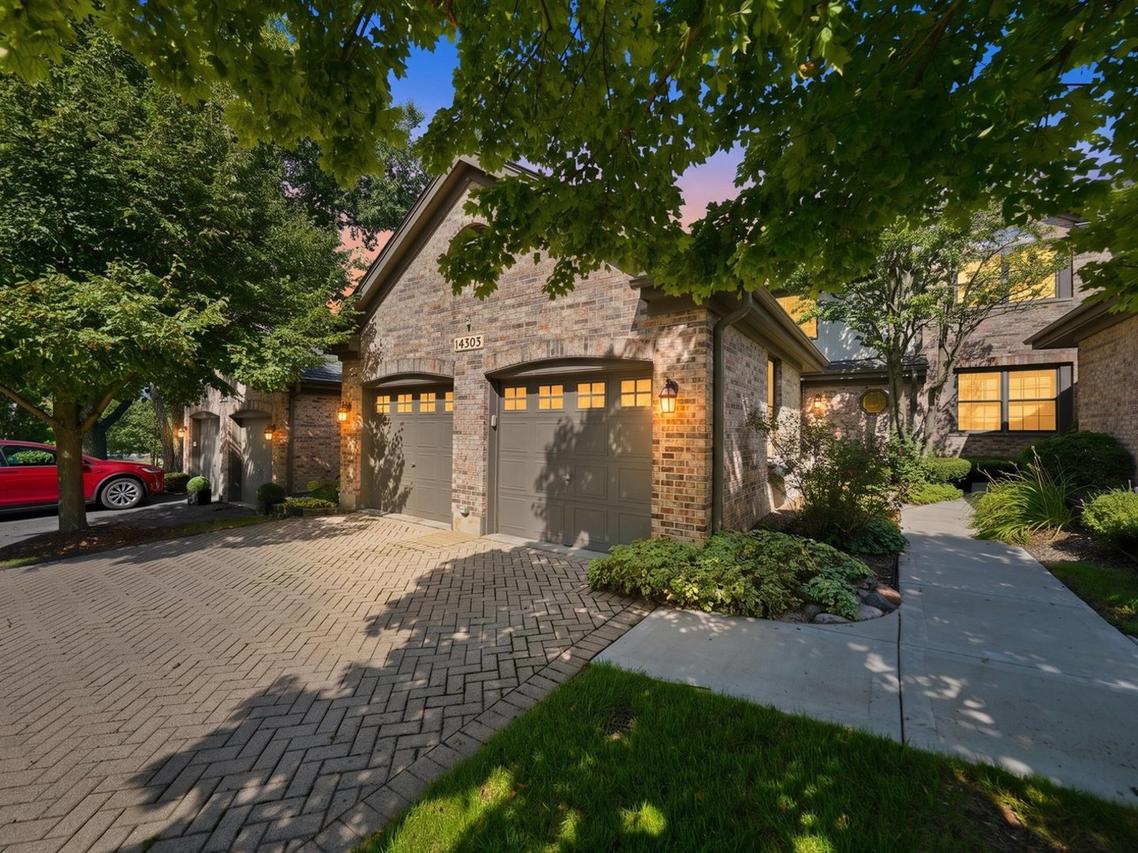 14303 Crystal Tree Dr., Orland Park, IL 60462