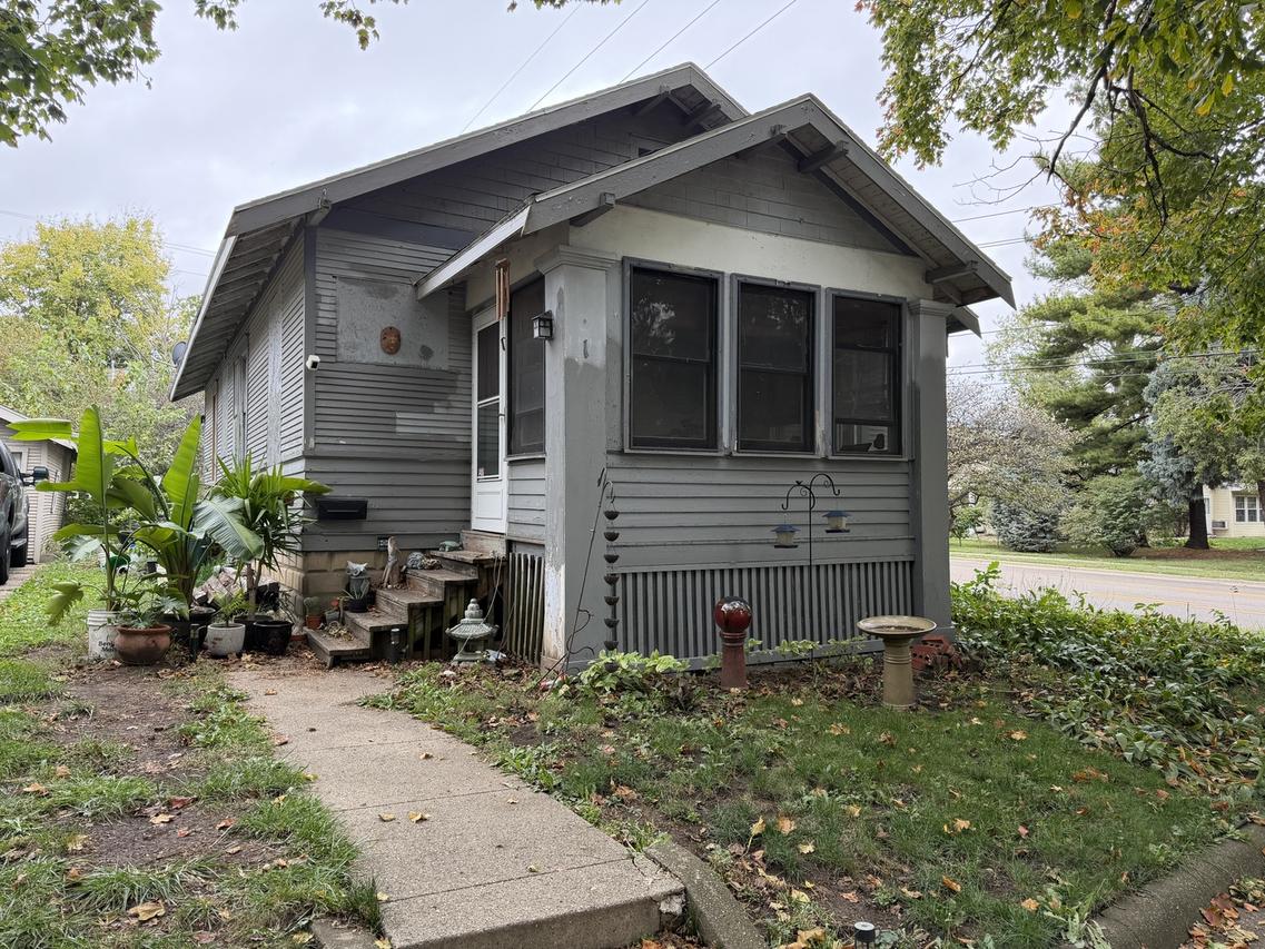 1 Harbord Dr., Bloomington, IL 61701