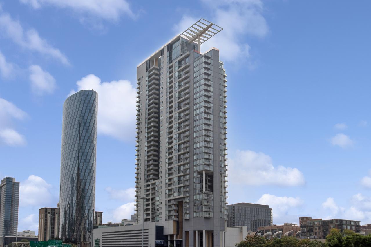 737 W Washington Blvd. #704, Chicago, IL 60661