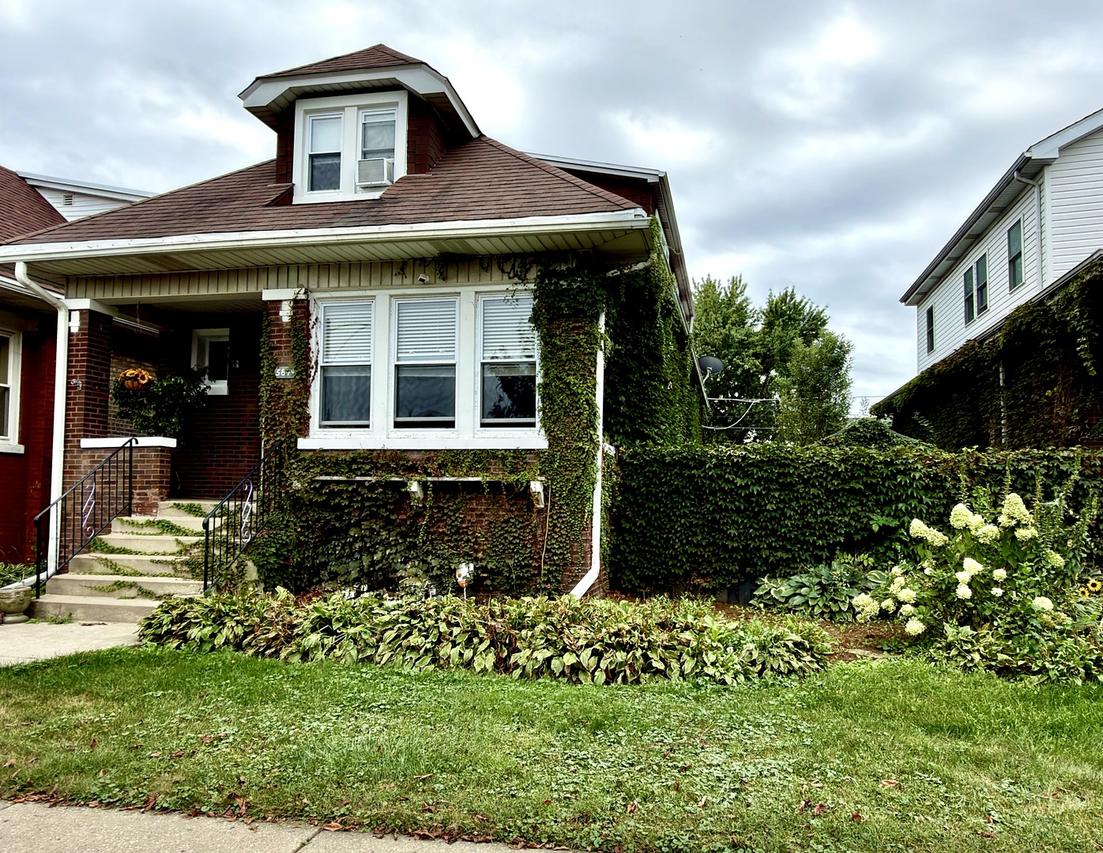 5849 W Wilson Ave., Chicago, IL 60630