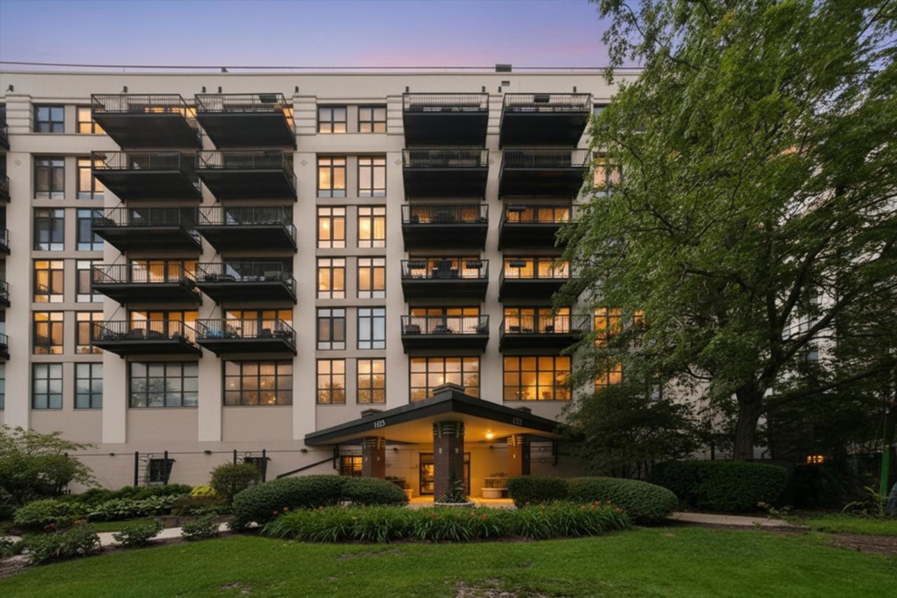 1525 S Sangamon St. #311, Chicago, IL 60608
