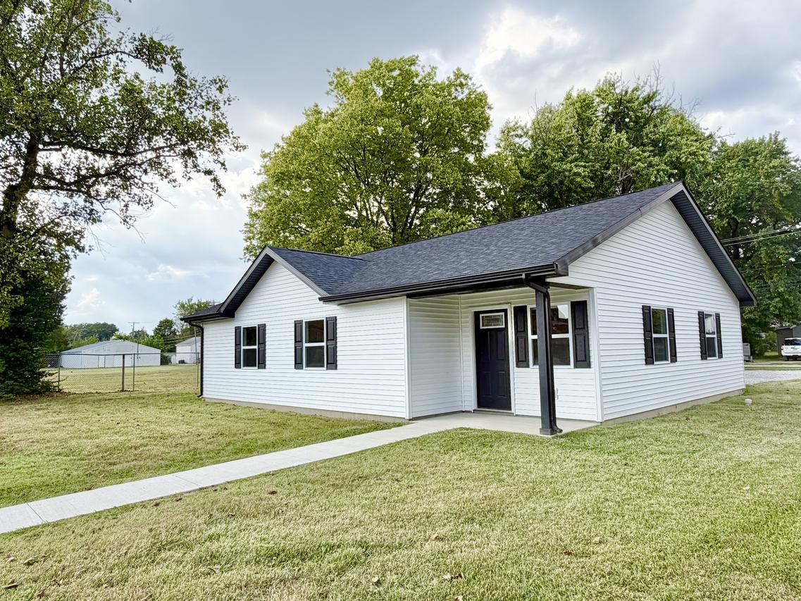 868 E Second St., Centralia, IL 62801