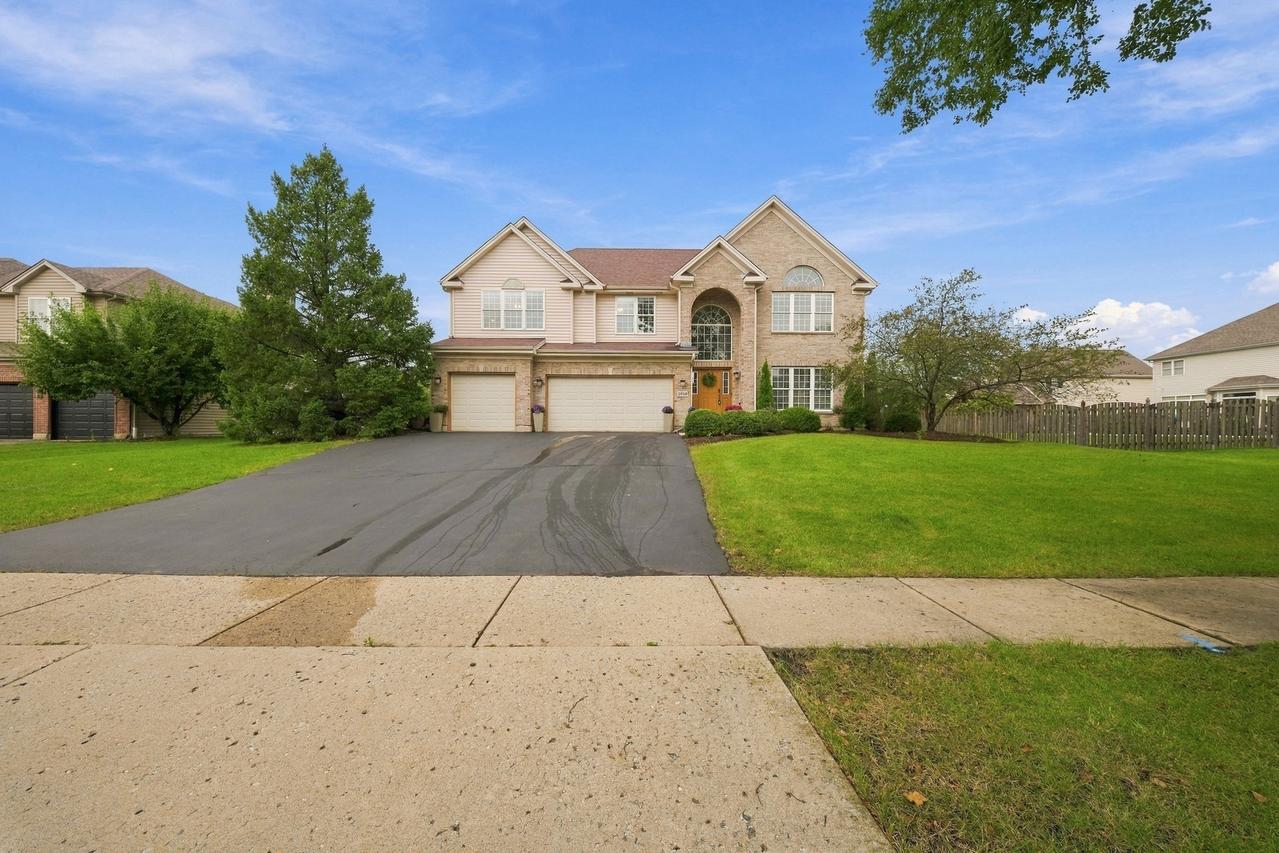 3630 White Deer Dr., Algonquin, IL 60102