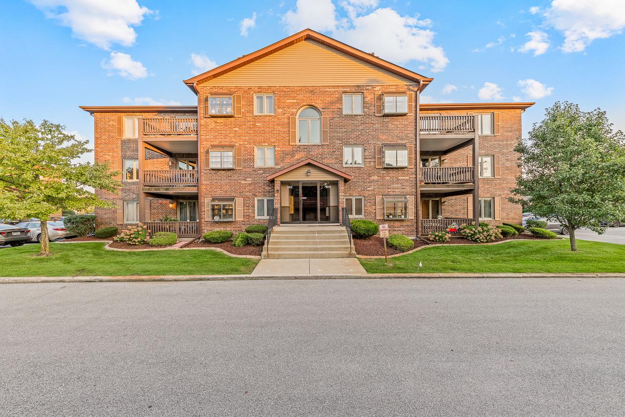 6419 Oak Forest Ave. #1N, Tinley Park, IL 60477