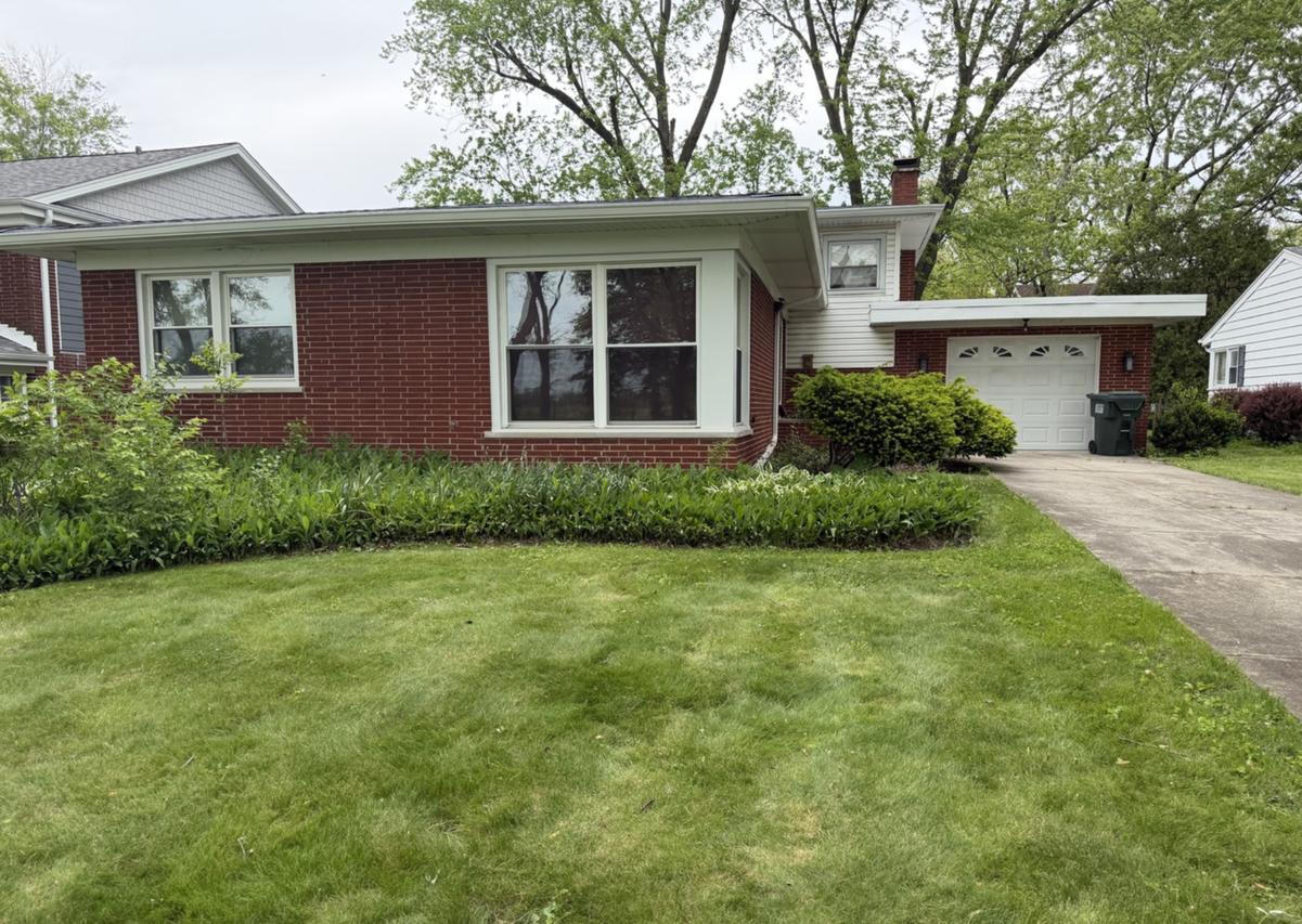 718 Central Park Ave., Flossmoor, IL 60422