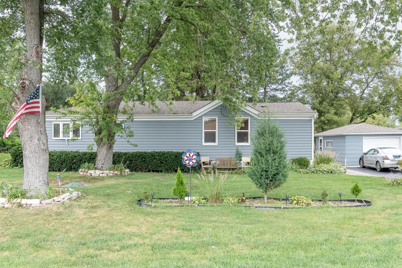 22144 W Cedar Dr., Antioch, IL 60002