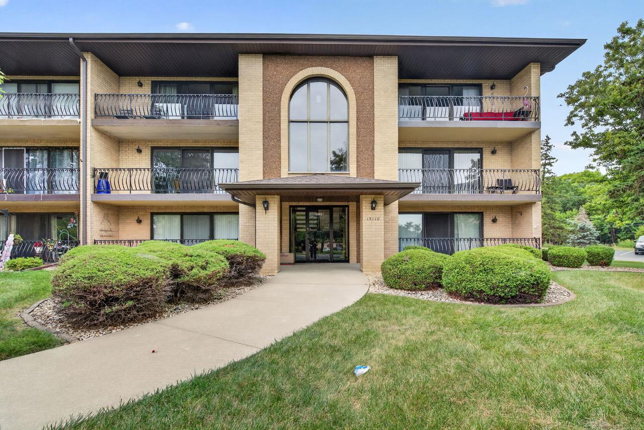 15110 Evergreen Dr. #1C, Orland Park, IL 60462