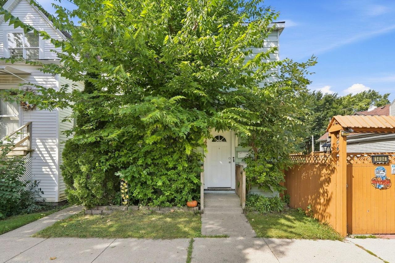 1406 Wenonah Ave., Berwyn, IL 60402