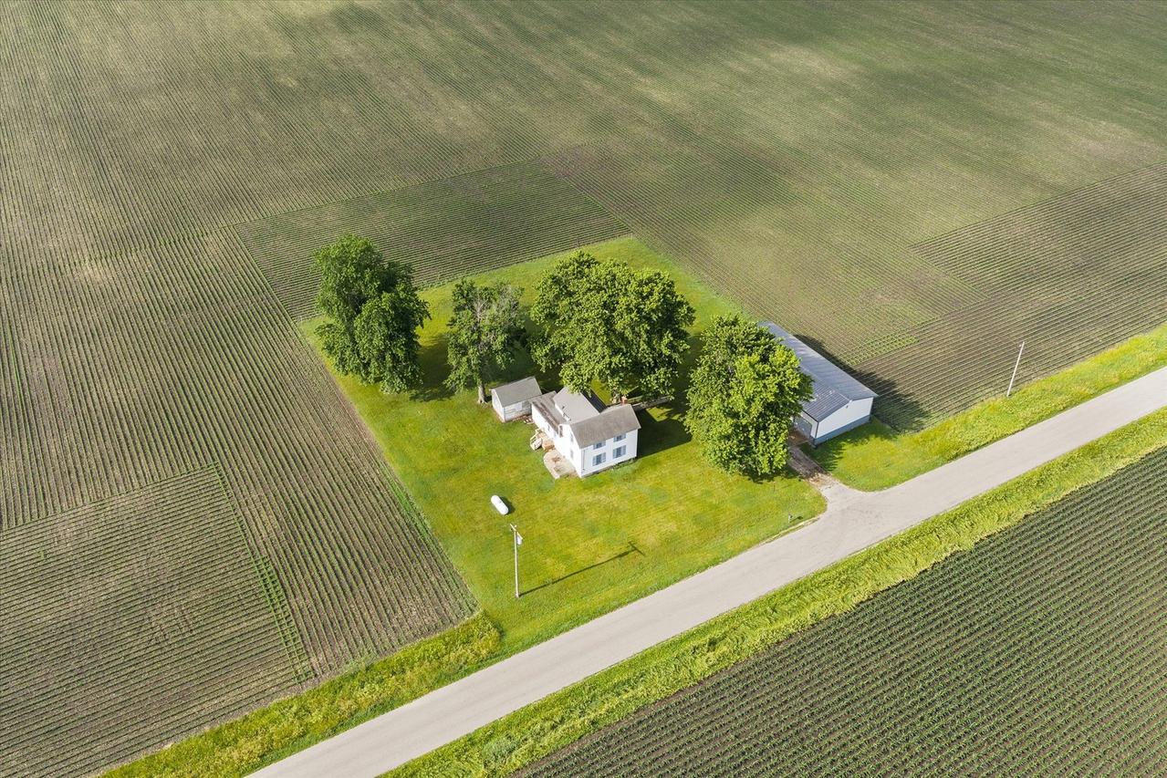 754 N 14th Rd., Streator, IL 61364