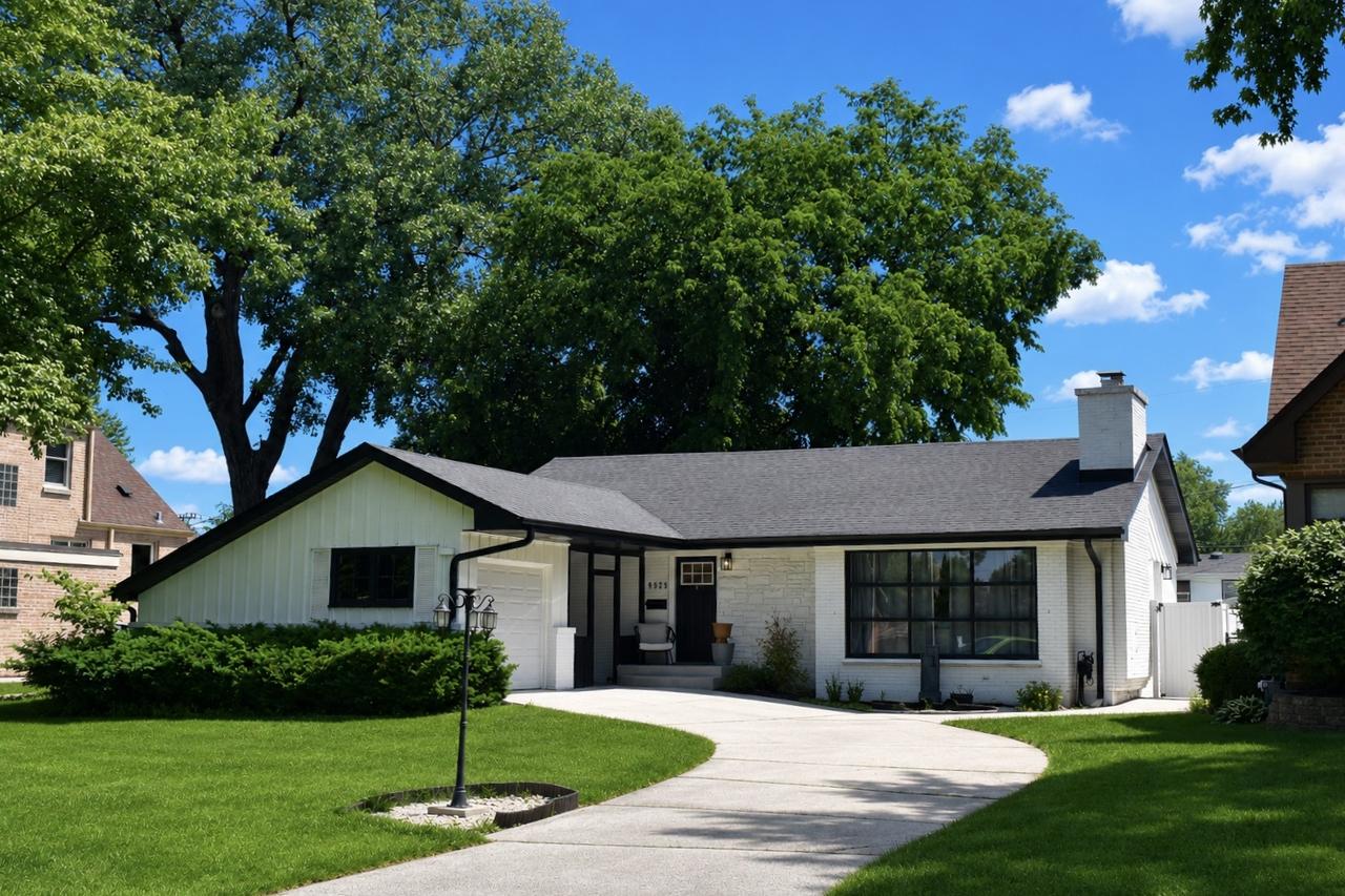 9525 Parkside Ave., Oak Lawn, IL 60453