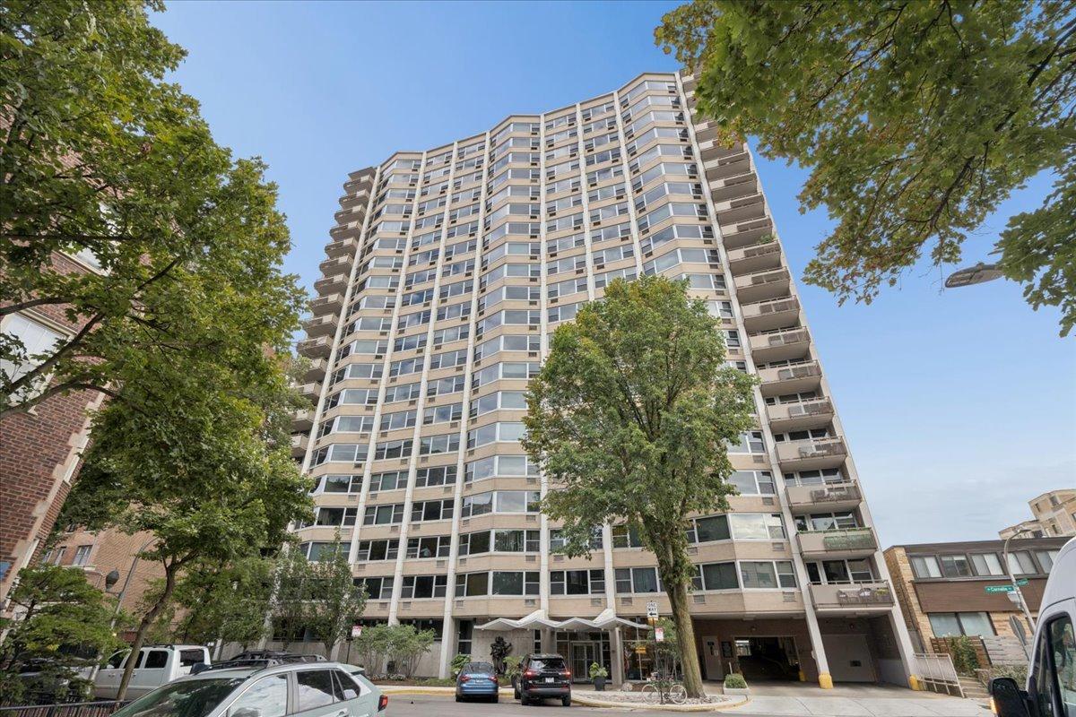 555 W Cornelia Ave. #501, Chicago, IL 60657