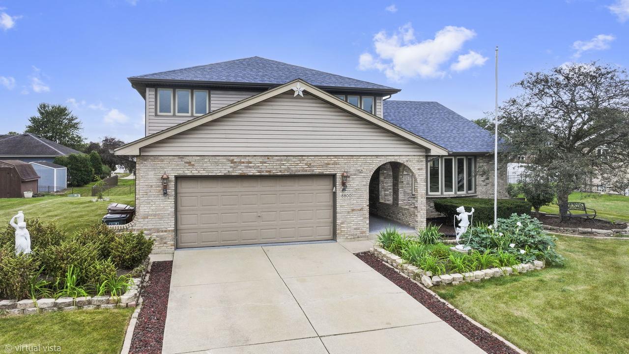 18800 Dickens Dr., Mokena, IL 60448