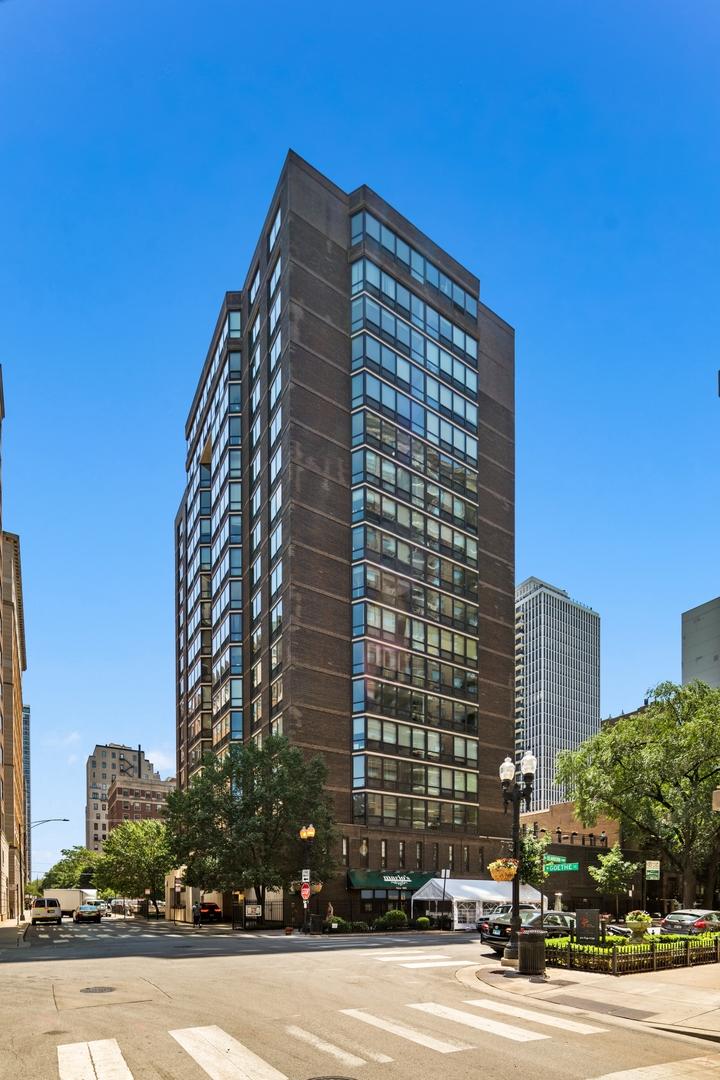 21 W Goethe St. #15A, Chicago, IL 60610