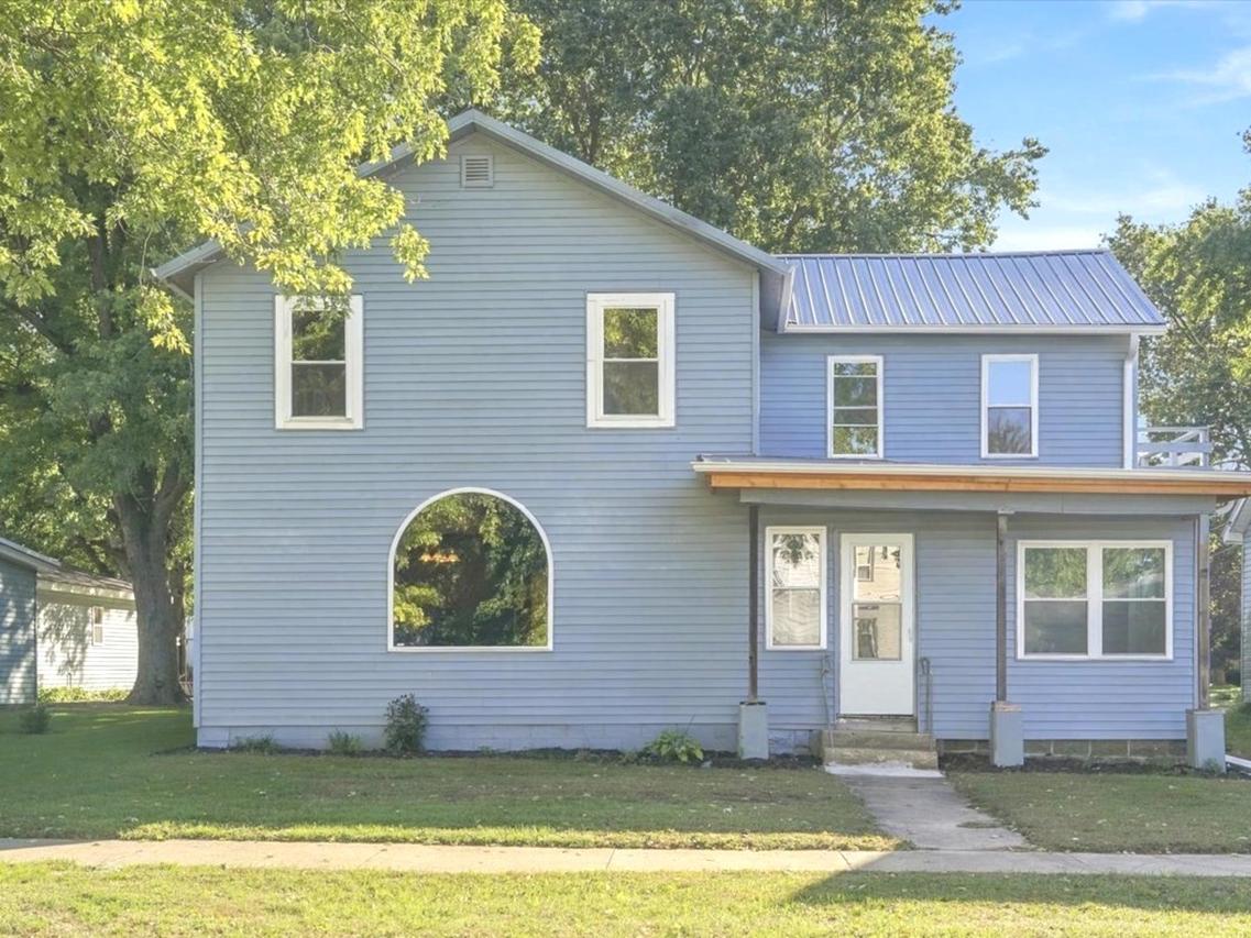 19 N Jones St., Amboy, IL 61310