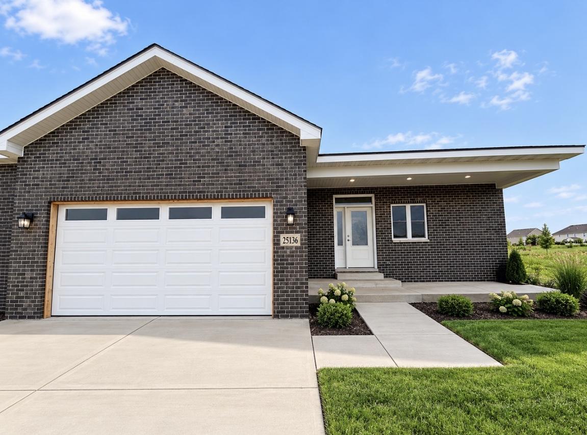 25136 S Westwind Dr., Channahon, IL 60410