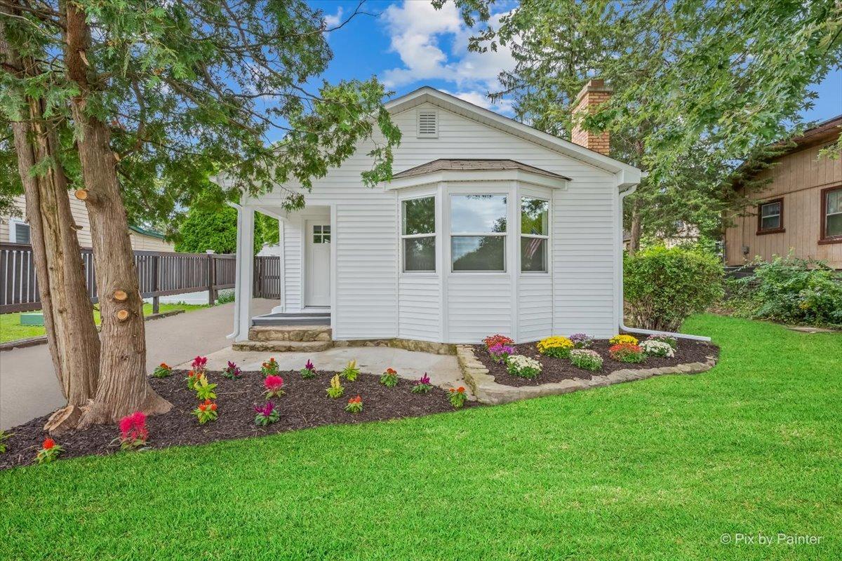 23475 N Summit Dr., Barrington, IL 60010