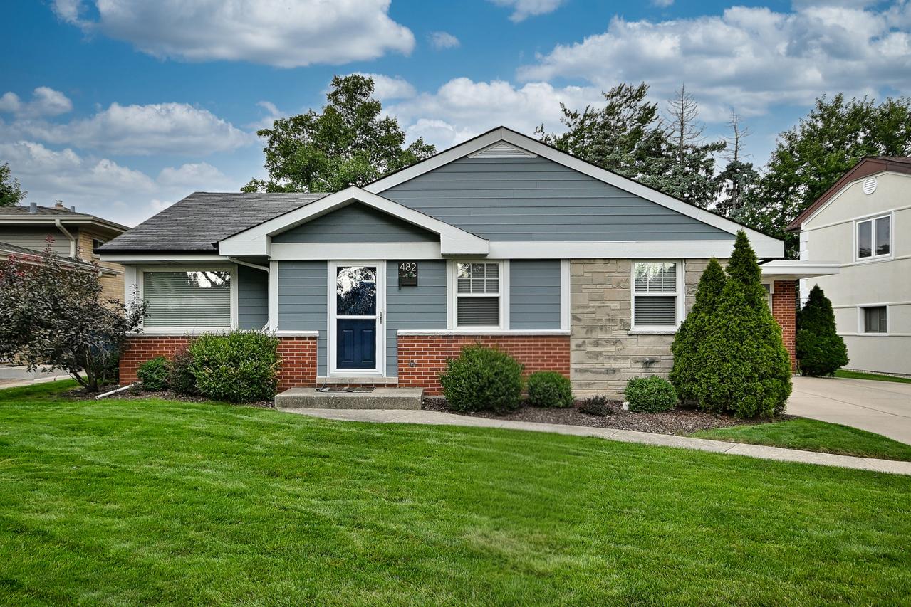 482 E Park Ave., Elmhurst, IL 60126