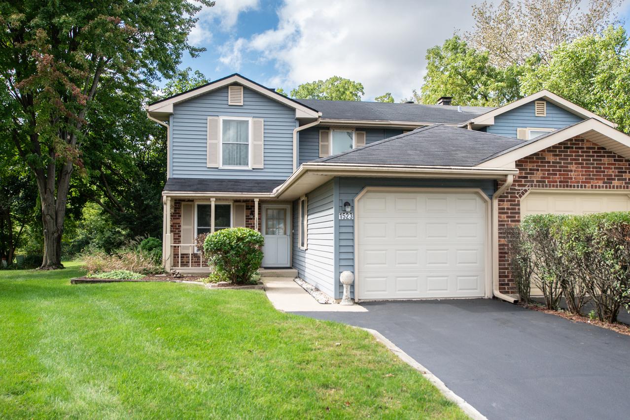 1523 Lighthouse Dr., Naperville, IL 60565