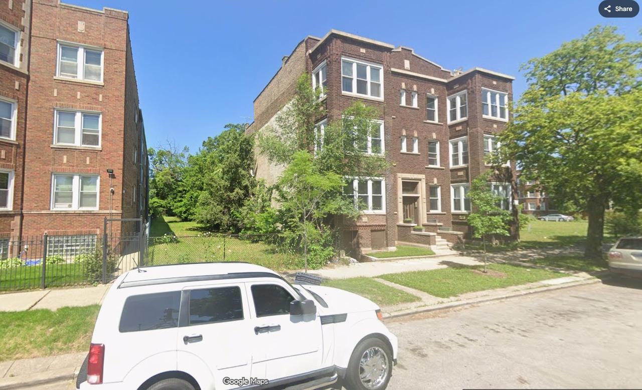 7020 S Perry Ave., Chicago, IL 60621