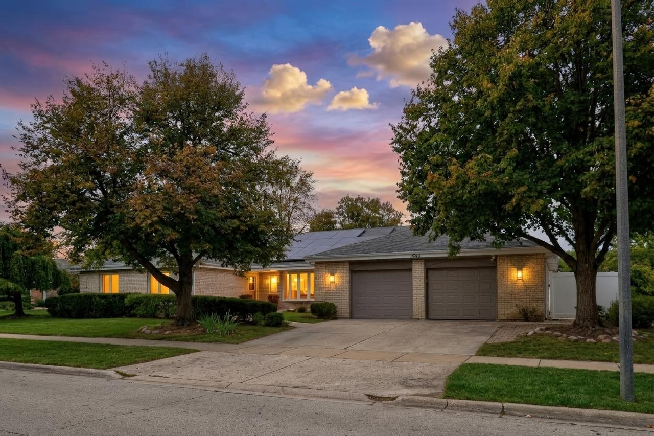 3050 Kayjay Dr., Northbrook, IL 60062