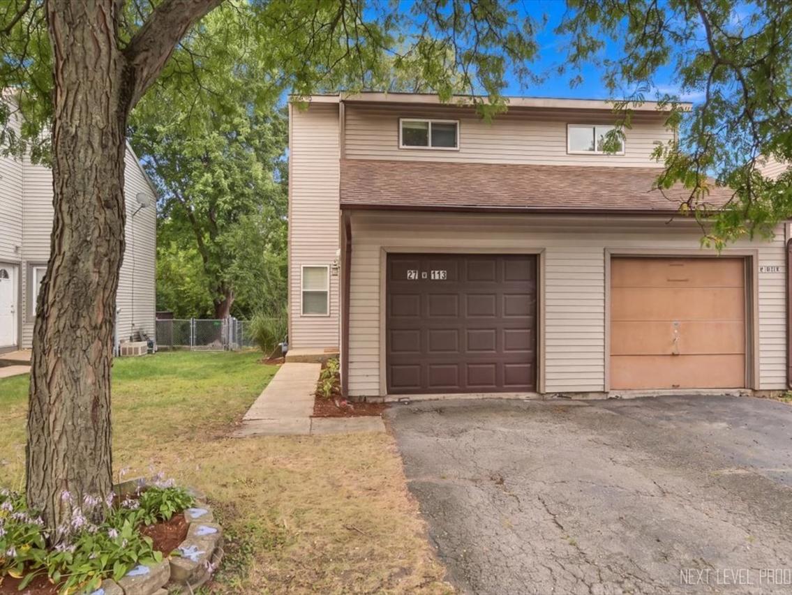 27W113 Cooley Ave., Winfield, IL 60190