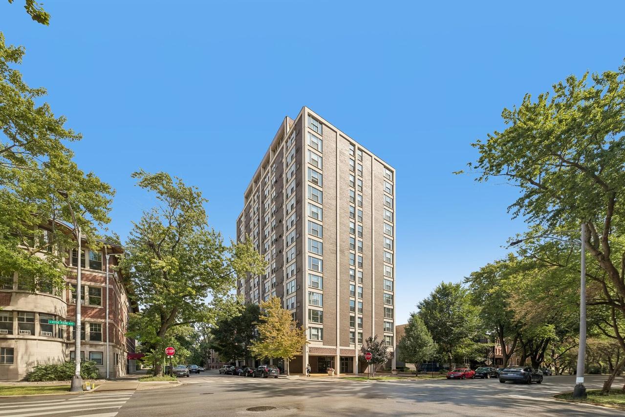 5401 S Hyde Park Blvd. #705, Chicago, IL 60615
