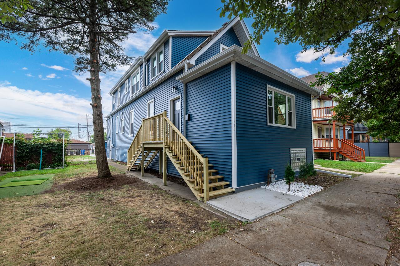 3813 N Narragansett Ave., Chicago, IL 60634