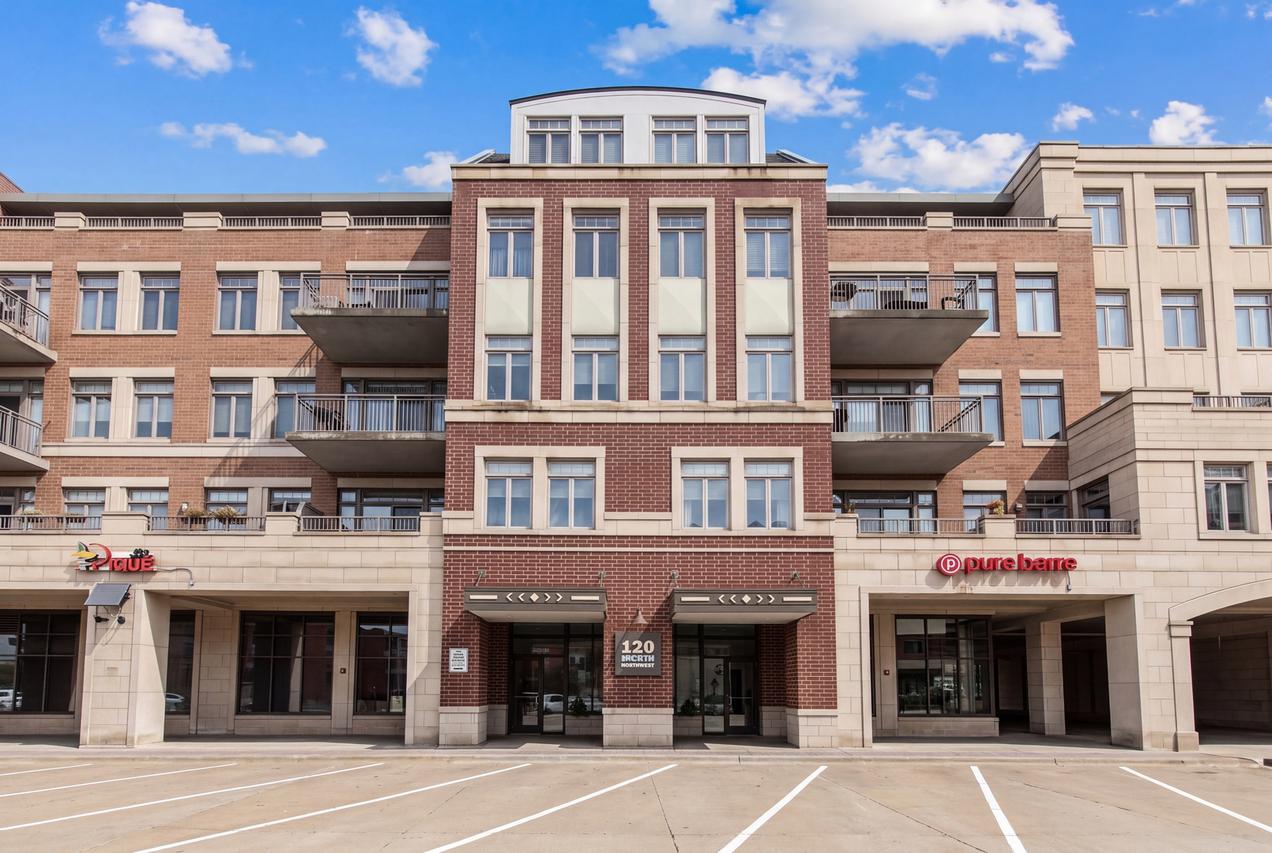 120 N Northwest Hwy. #405, Park Ridge, IL 60068