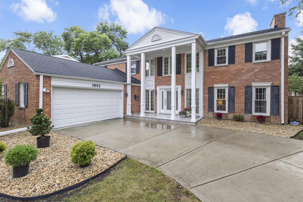 1802 S Fernandez Ave., Arlington Heights, IL 60005
