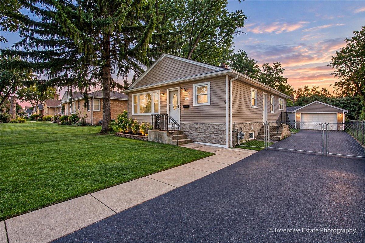 224 S Harvard Ave., Addison, IL 60101