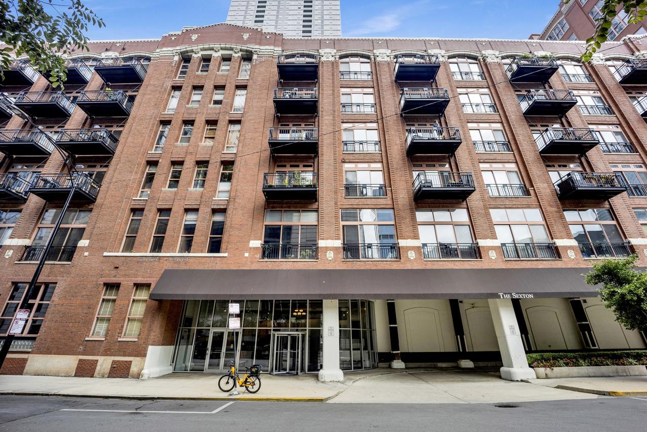 360 W Illinois St. #7D, Chicago, IL 60654